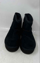 Load image into Gallery viewer, Ugg Womens Classic Mini Black Round Toe Ankle Winter Boots Size 4