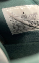 Load image into Gallery viewer, Nike Boys Air Jordan 4 FQ8213-103 White Green Lace-Up Sneakers Shoes Size 5.5Y