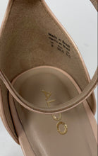 Load image into Gallery viewer, Aldo Womens Craybaen Beige Square Toe Block Platform Heels Size 8