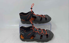 Load image into Gallery viewer, New Balance Boys Adirondack K2029BON Gray Orange Fisherman Sandals Size 13 M