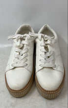 Load image into Gallery viewer, Dolce Vita Womens Bubbles White Round Toe Platform Sneakers Shoes Size 8.5