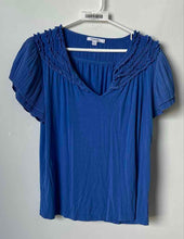 Load image into Gallery viewer, Chico's Womens Blue Short Sleeve Ruffle V-Neck Pullover Blouse Top Size 2