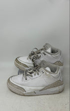 Load image into Gallery viewer, Nike Boys Air Jordan 3 DM0966-111 White Lace-Up Sneakers Shoes Size 3Y