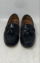 Load image into Gallery viewer, Volare Mens Black Leather Tassel Moc Toe Slip-On Loafer Shoes Size 10M