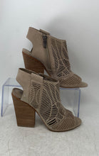 Load image into Gallery viewer, Vince Camuto Womens Kimora Beige Leather Cutout Shield Ankle Booties Size 5M