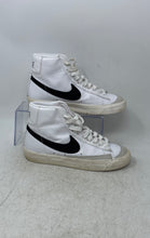 Load image into Gallery viewer, Nike Womens Blazer Mid 77 CZ1055-100 White Black Sneaker Shoes Size 6.5