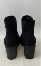 Load image into Gallery viewer, Dream Pairs Womens Black Suede Round Toe Pull-On Ankle Chelsea Boots Size 6.5