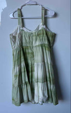 Load image into Gallery viewer, Express Womens Green Tie-Dye Sleeveless Tiered Short Mini Dress Size Large
