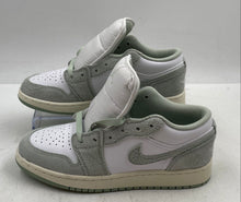 Load image into Gallery viewer, Authentic Nike Boys Air Jordan 1 Low SE FN9137 White Green Sneaker Shoes Sz 4.5Y