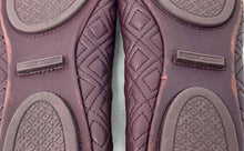 Load image into Gallery viewer, Authentic Tory Burch Womens Burgundy Slip-On Ballet Flats Size 8M Damaged