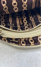Load image into Gallery viewer, Tignanello Womens Beige Pebbled Leather Inner Pocket Zipper Crossbody Bag