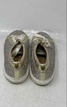 Load image into Gallery viewer, Michael Kors Girls Ima Tinsel Gold Sparkle Lace-Up Low Top Sneakers Shoes Size 5