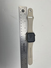 Load image into Gallery viewer, Apple Watch Serie SE 40mm Power On / Locked For Parts (NCL)