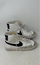 Load image into Gallery viewer, Nike Womens Blazer Mid '77 White Black Lace-Up Sneaker Shoes Size 6.5