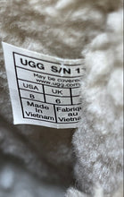 Load image into Gallery viewer, UGG Womens Bailey Bow Brown Black Animal Print Round Toe Snow Boots Size 8