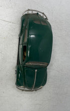 Load image into Gallery viewer, Maisto Volkswagen Export Sedan 1951 Green 1:18 Scale Diecast Toy Car