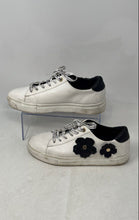 Load image into Gallery viewer, Karl Lagerfeld Womens Crete White Low Top Lace-Up Sneaker Shoes Size 9M