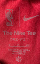 Load image into Gallery viewer, The Nike Mens Red NBA Miami Heat Basketball Sports Dri-Fit T-Shirt Size S