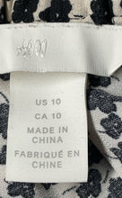 Load image into Gallery viewer, H&M Womens White Black Floral Print Button Front Midi Pleated Skirt Size 10