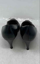 Load image into Gallery viewer, Evan Picone Womens Black Camel Leather Cap Toe Slip-On Pump Heels Size 10M