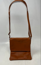 Load image into Gallery viewer, Vera Pelle Italy Womens Brown Leather Adjustable Strap Flap Crossbody Bag