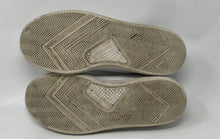 Load image into Gallery viewer, Authentic Tory Burch Womens White Leather Sneaker Shoes Size 6.5M Damaged