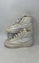 Load image into Gallery viewer, Nike Womens Blazer Mid Victory DR2948-100 White Lace-Up Sneakers Shoes Size 7
