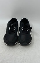 Load image into Gallery viewer, Reebok Kids Classic Black White Low Top Lace-Up Sneaker Shoes Size 13K