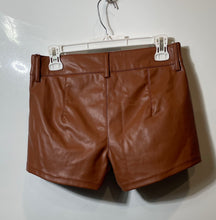 Load image into Gallery viewer, Wid Fable Womens Brown Faux Leather Side Zip Hot Pants Shorts Size 6