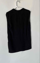 Load image into Gallery viewer, Forever 21 Womens Black Sleeveless Button Front Blouse Top Size Medium