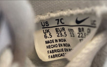 Load image into Gallery viewer, Nike Boys Force 1 Low White Low Top Lace-Up Sneaker Shoes Size 7C