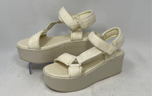 Load image into Gallery viewer, Guess Womens Daysa White Open Toe Hook And Loop Strappy Sandals Size 8 M