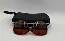 Load image into Gallery viewer, Women's Translucent Brown Sunglasses With Case