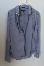 Load image into Gallery viewer, Banana Republic Mens Blue White Gingham Untucked Fit Button-Up Shirt Size S