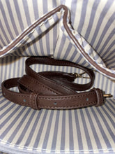 Load image into Gallery viewer, Madison West Womens Shoulder Bag