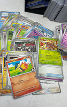 Load image into Gallery viewer, Lot Of Assorted Pokémon Mixed Variety Trading Card Game Pre-Owned No Grade