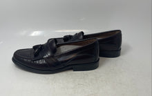 Load image into Gallery viewer, Weejuns Mens Clive Black Leather Slip-On Low Top Tasseled Loafer Shoes Size 7.5M