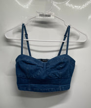 Load image into Gallery viewer, Forever 21 Womens Blue Sleeveless Pullover Cropped Blouse Top Size Medium