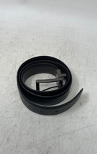 Load image into Gallery viewer, Steve Madden Mens Black Leather Reversible Buckle Dress Belt Size 30/32