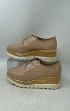 Load image into Gallery viewer, Moleca Womens Beige Square Toe Lace-Up Platform Sneaker Shoes Size 37