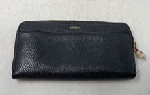 Load image into Gallery viewer, Fossil Womens Black Leather Tassel Credit Card Holder Classic Zip-Around Wallet