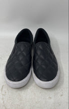 Load image into Gallery viewer, Nine West Womens Lala 3 White Black Quilted Slip-On Sneaker Shoes Size 8M
