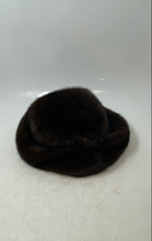 Load image into Gallery viewer, Lenore Marshall New York Womens Brown Faux Fur Lined Classic Beret Hat