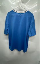 Load image into Gallery viewer, Mens Blue Print Detroit Michigan National League Football Jersey Size Large