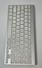 Load image into Gallery viewer, Apple A1314 White Magic Computer Wireless Slim Keyboard Not Tested