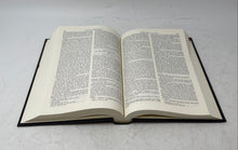 Load image into Gallery viewer, Encyclopedia Britannica Great Books Of The Western World Aquinas I Vol. 17 Book