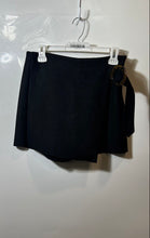 Load image into Gallery viewer, Zara Womens Black Distinctive Side Buckle Zippered Mini Skort Size Medium