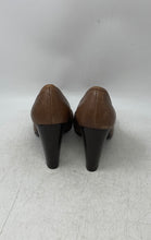 Load image into Gallery viewer, Michael Kors Womens Brown Slip-On High Block Pump Heels Size 8.5M