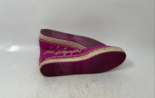 Load image into Gallery viewer, Karl Lagerfeld Paris Womens Malvie Pink White Slip-On Espadrille Flats Size 8M