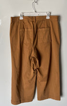 Load image into Gallery viewer, Torrid Womens Brown Slash Pockets Button Front Wide-Leg Cropped Pants Size 16